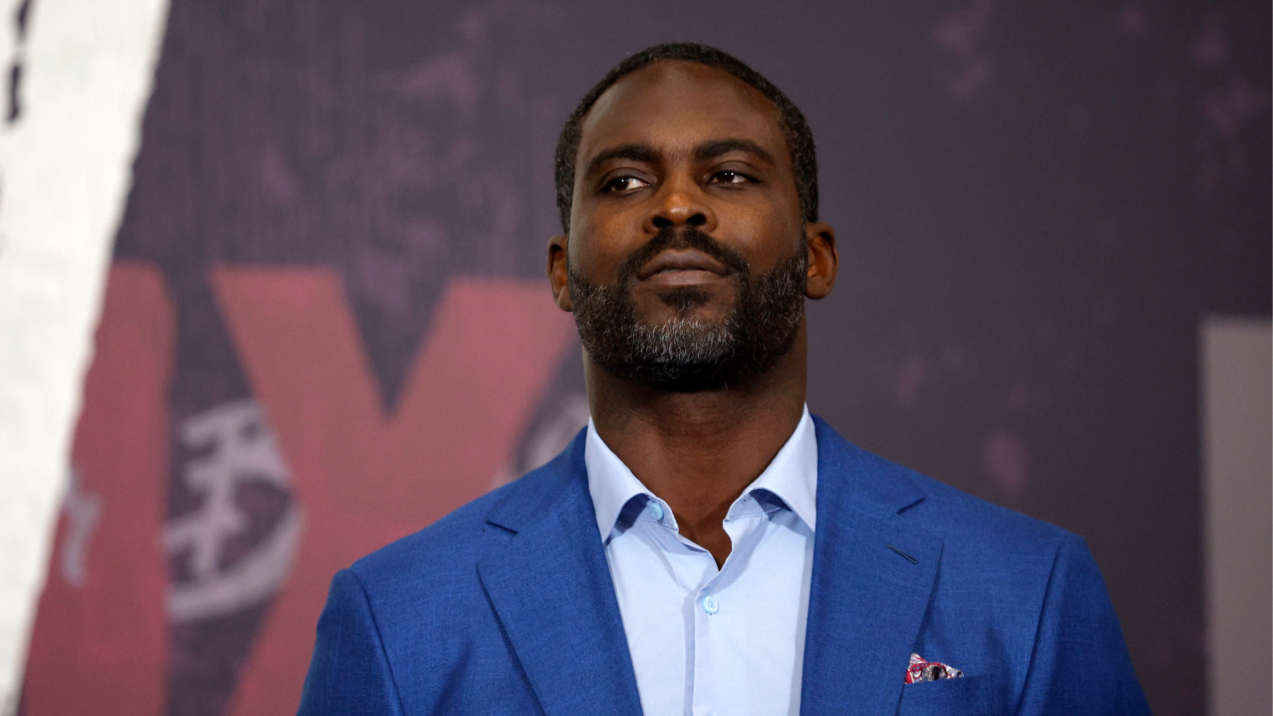 Vick Offers Donovan McNabb Jr.
