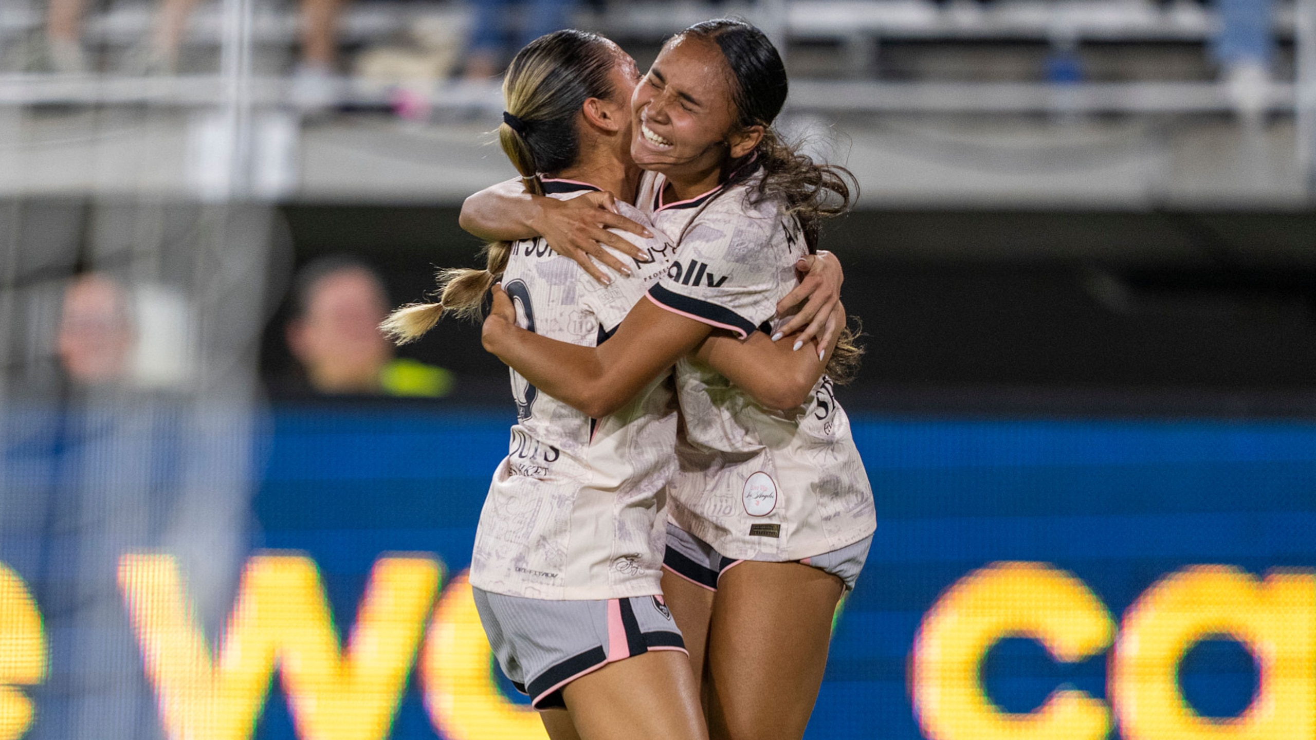 Thompson Sisters Make NWSL History 👯‍♀️