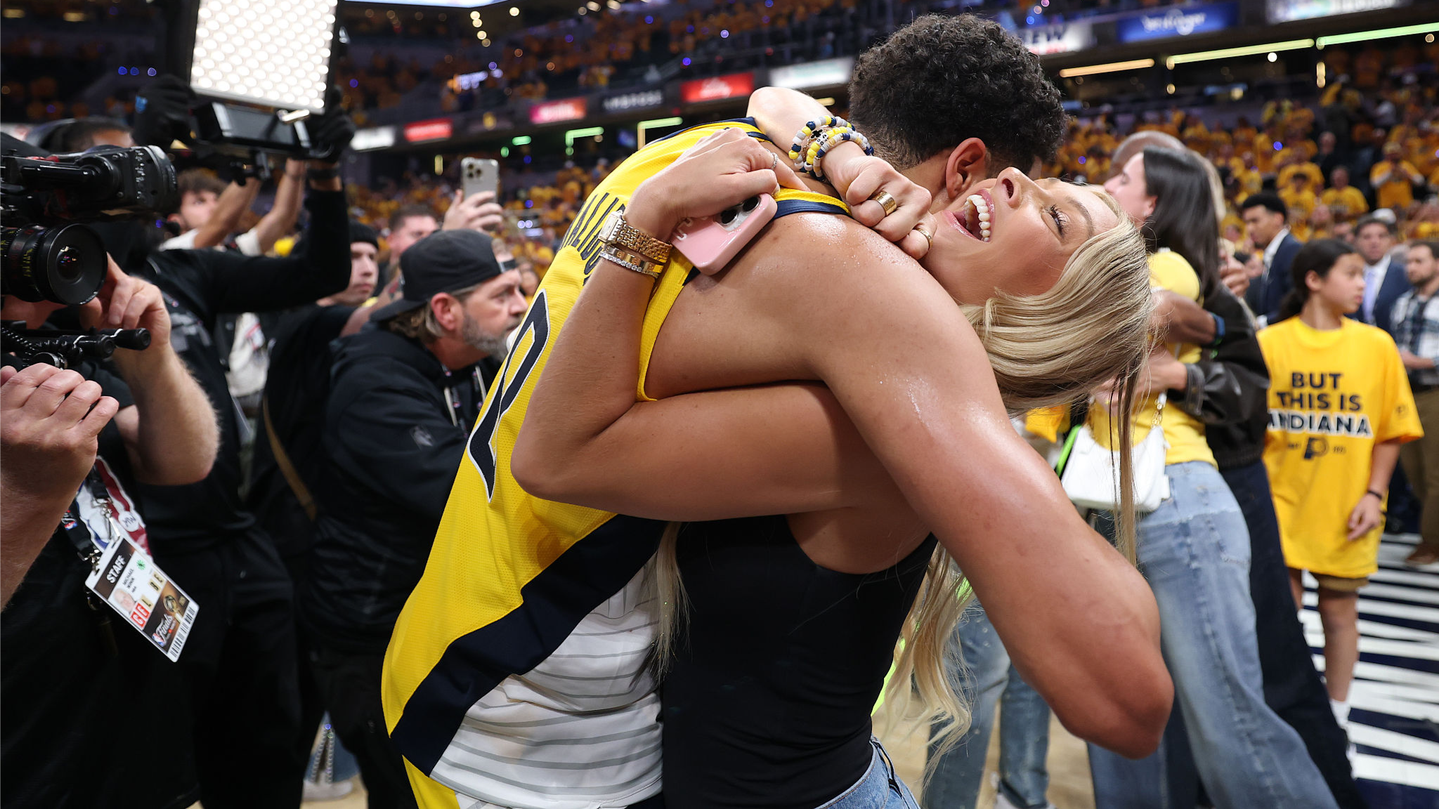 Tyrese Haliburton's Girlfriend Jade Jones Posts IG Photo of Pacers Star After Injury
