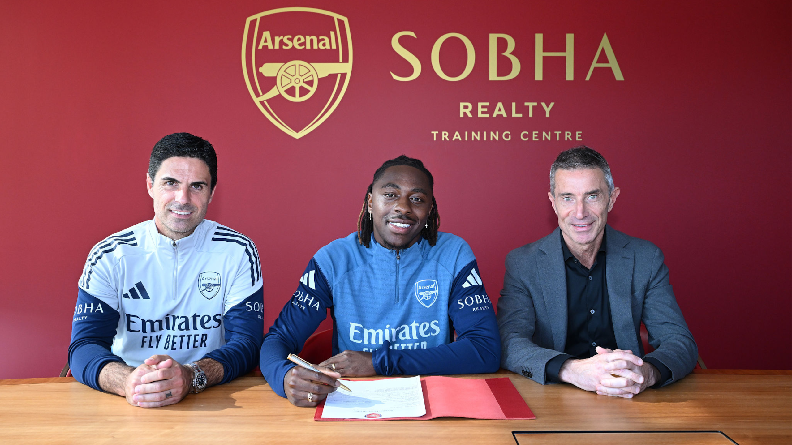 Eze Unveiled by Arsenal 📸