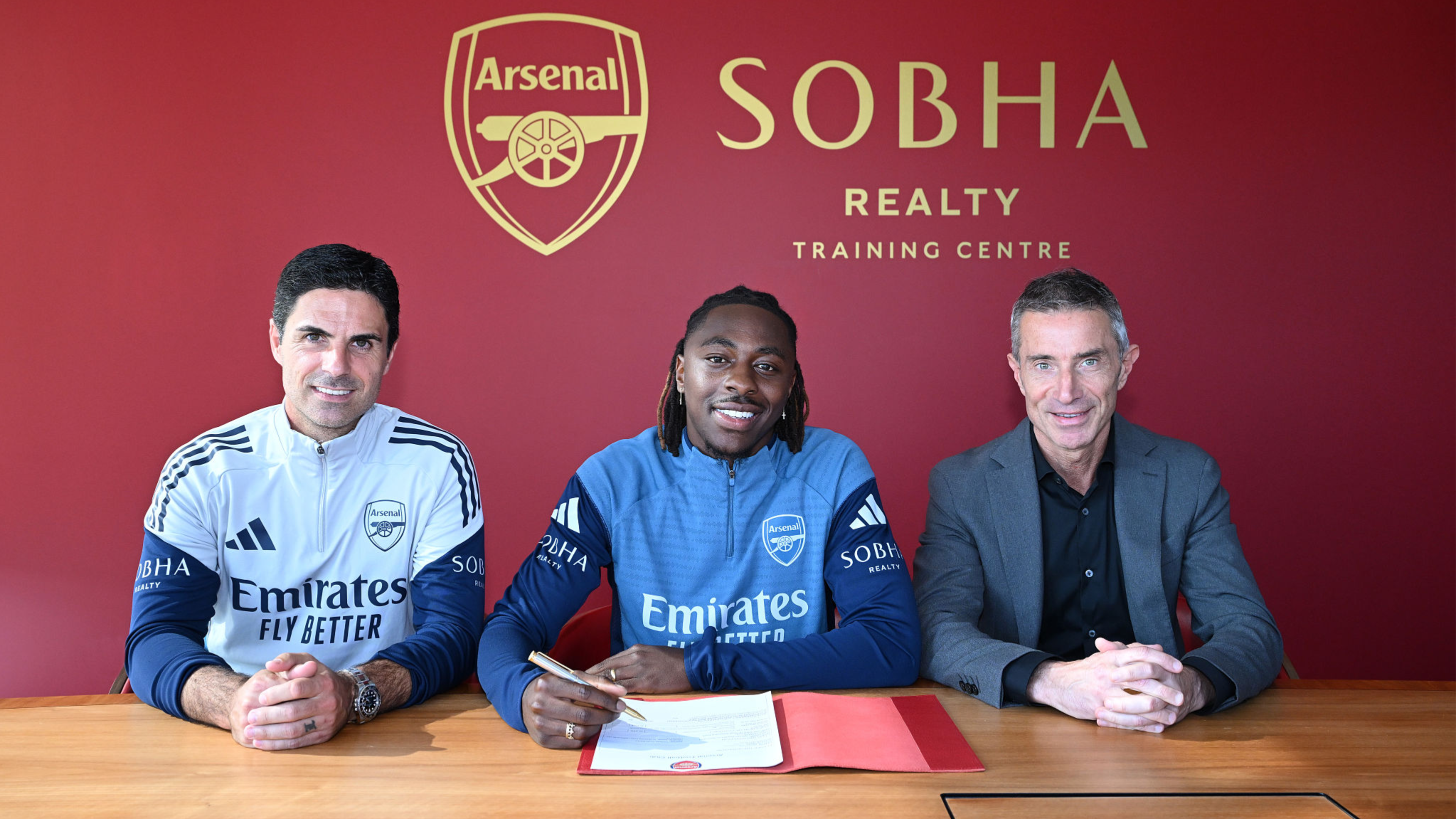 Eze Unveiled by Arsenal 📸