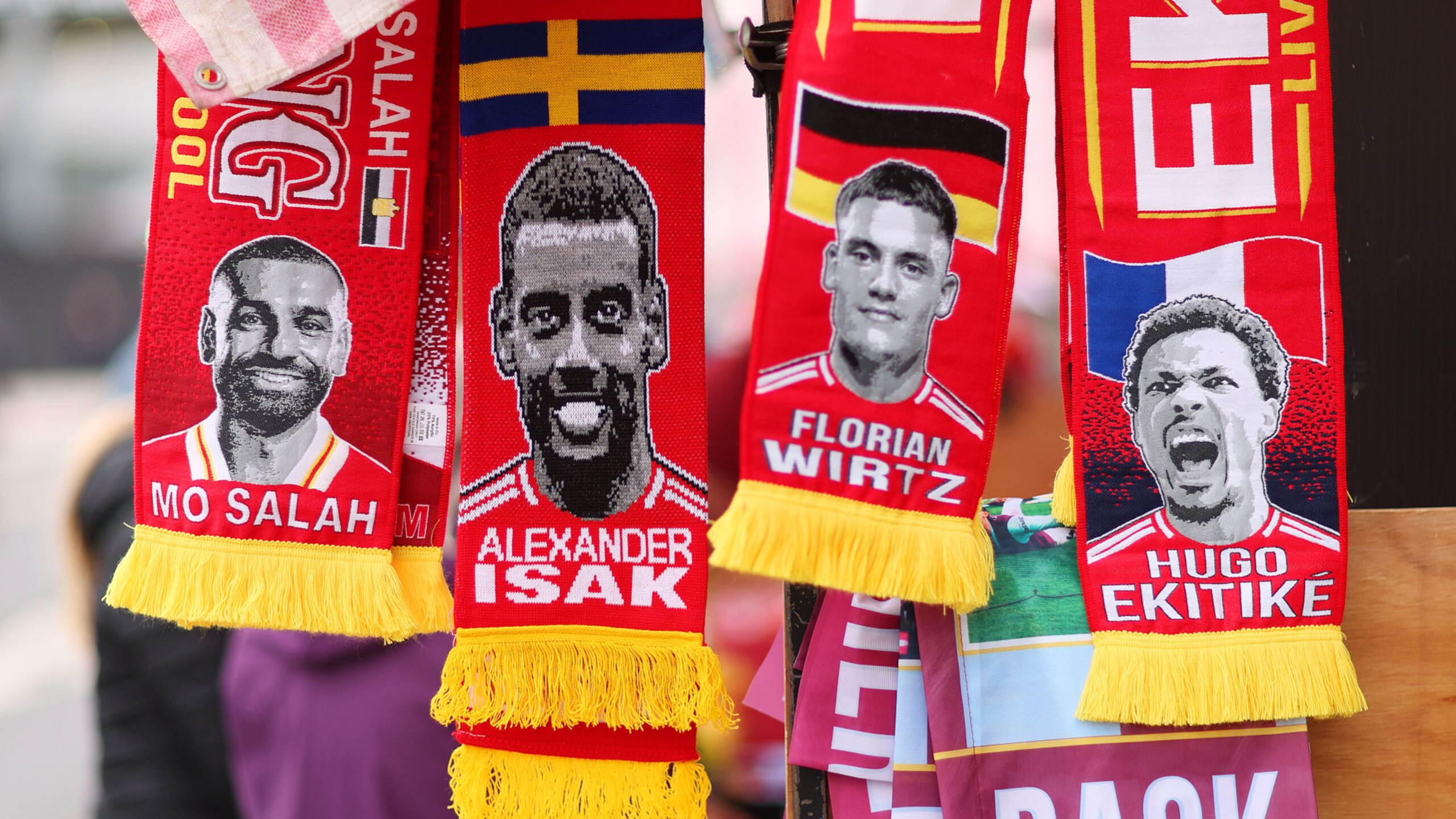 Slot Explains Isak Absence