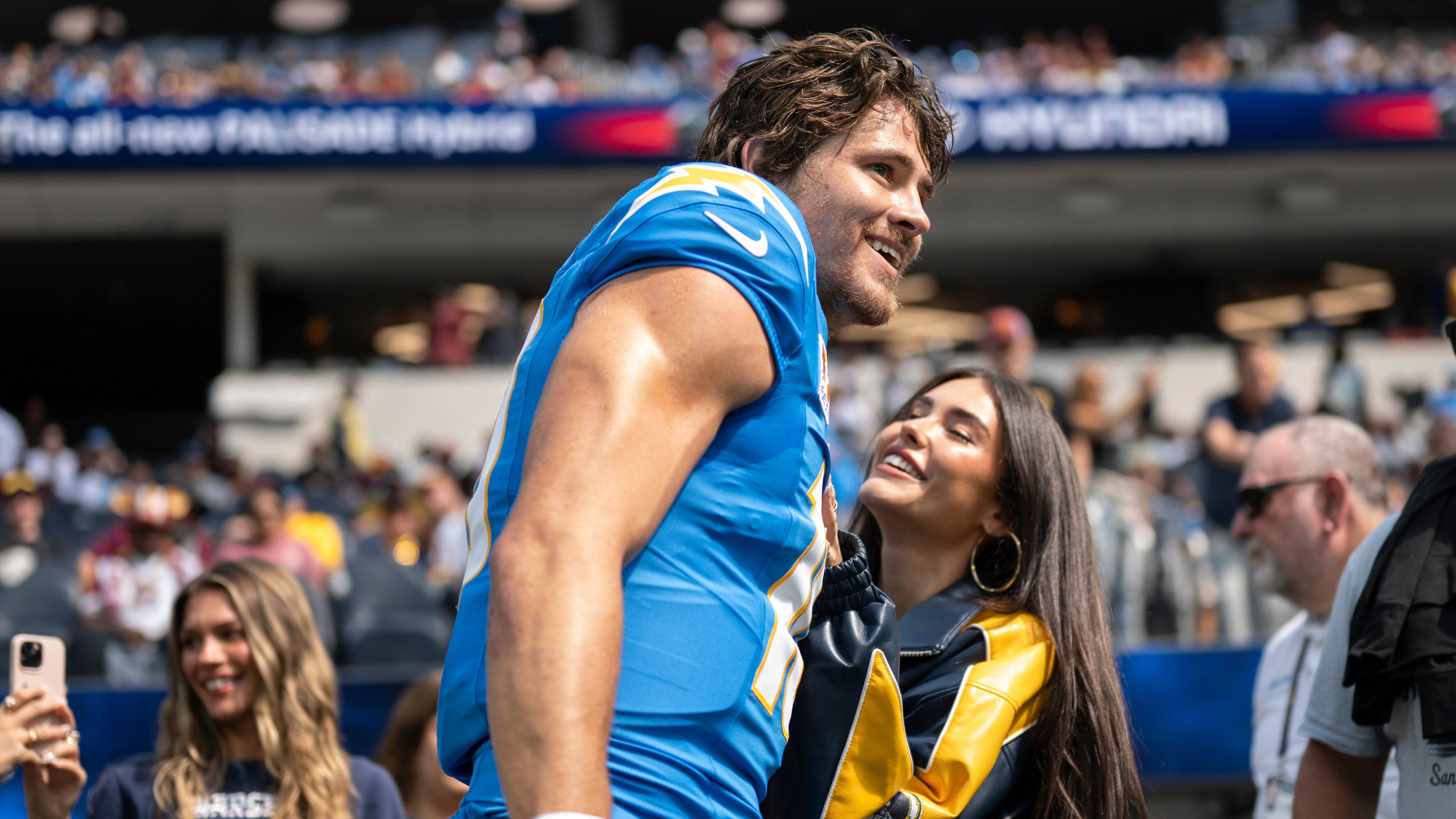 Tim Tebow: Bibi Jones and Other Pornstars Take Sides in Tebow-Mania