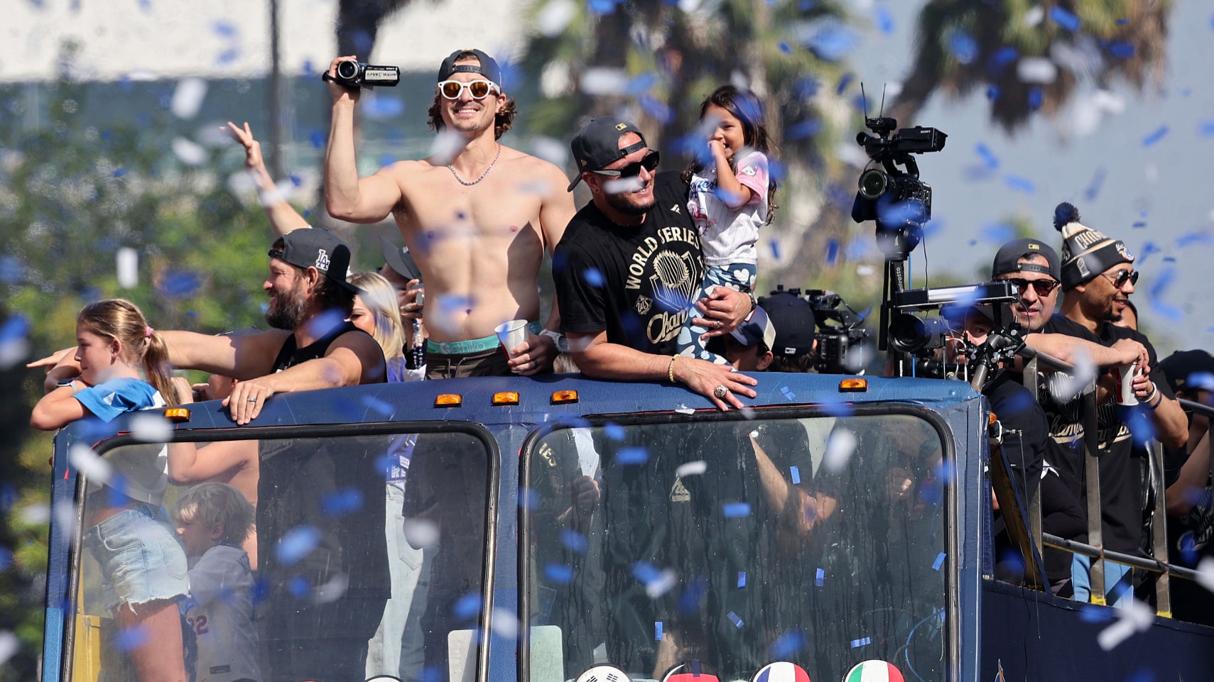 Shohei Ohtani, Yamamoto, Dodgers Celebrate 2025 World Series Title at Parade on Video