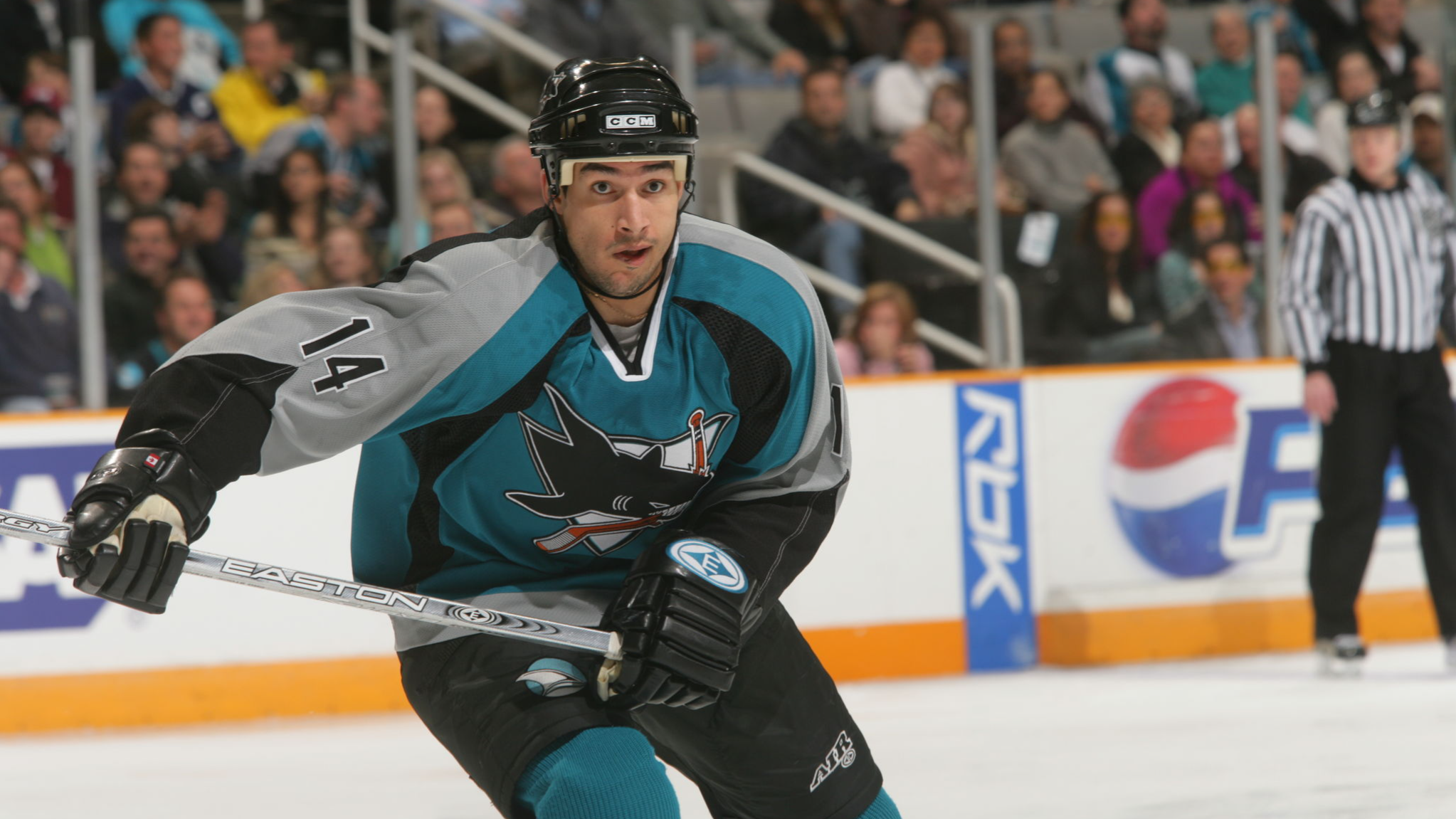 The Unlikeliest 40-Goal Scorers in NHL History