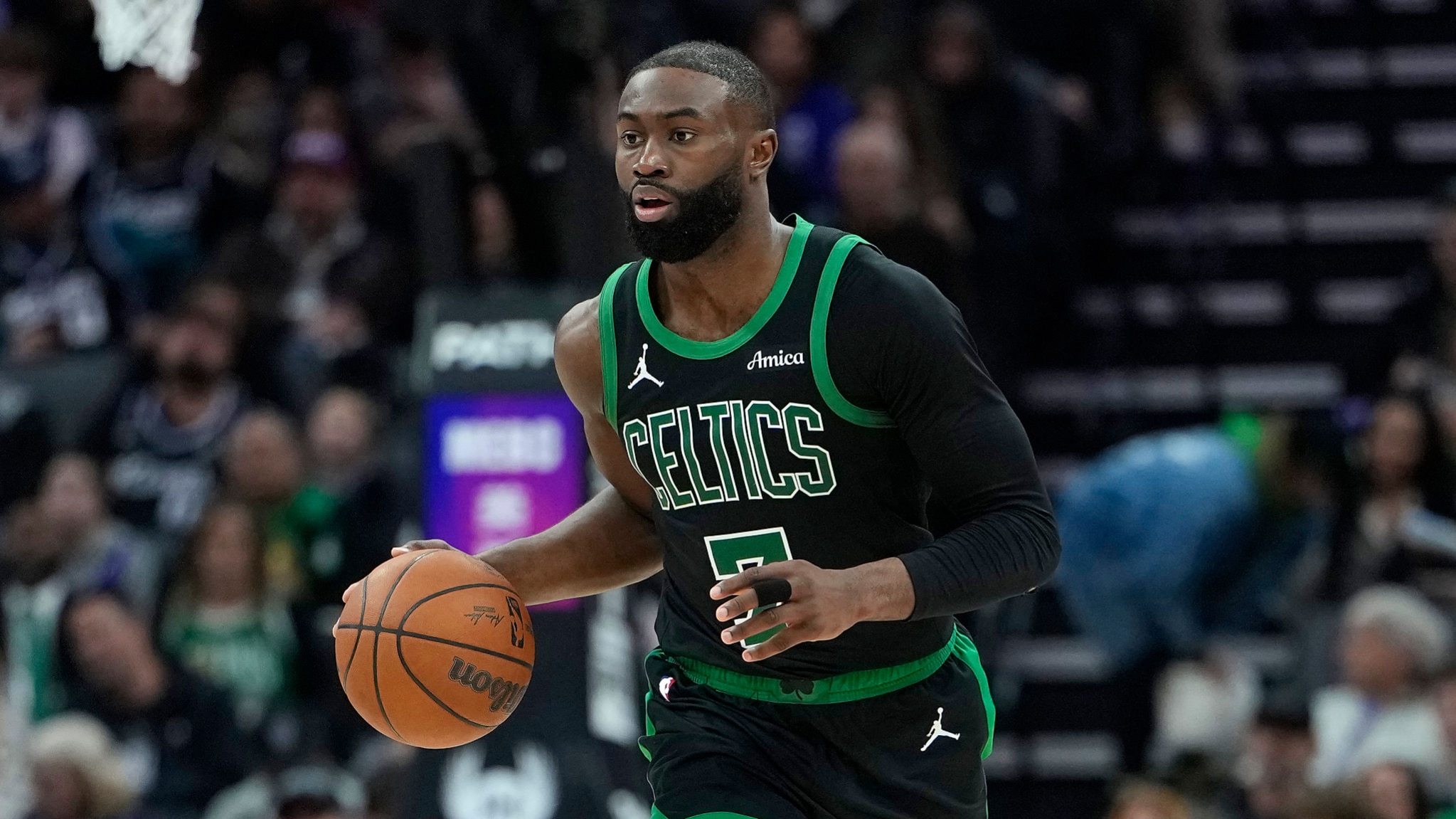 Happy 34th Birthday to Joakim Noah! http://bit.ly/1GAf0bU People forget how  good Noah was: All-NBA 1st team Defensive Player Of The Year 3 x All-Defense  2 x All-Star, image size:2047x1151