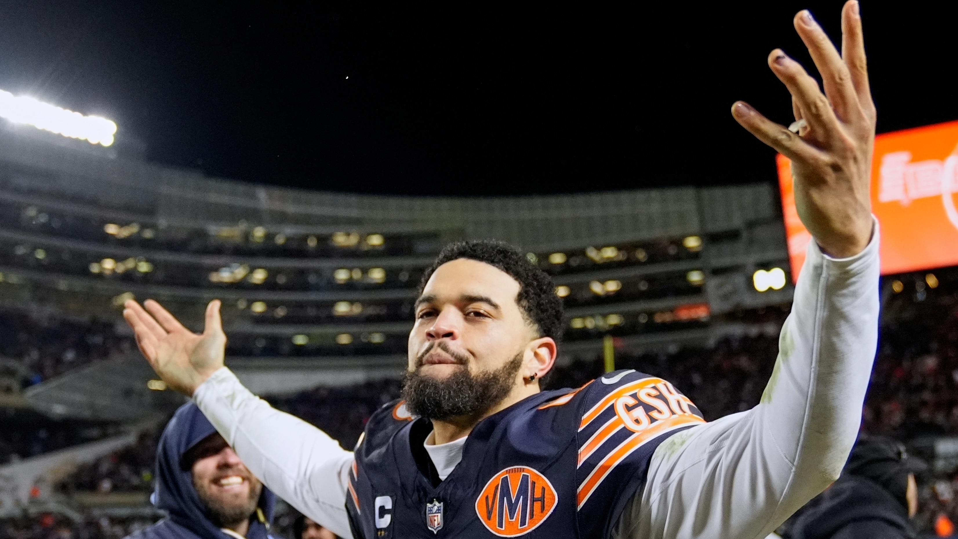 Replacing a franchise NFL QB is a monumentally difficult task | Yardbarker, image size:3305x1859