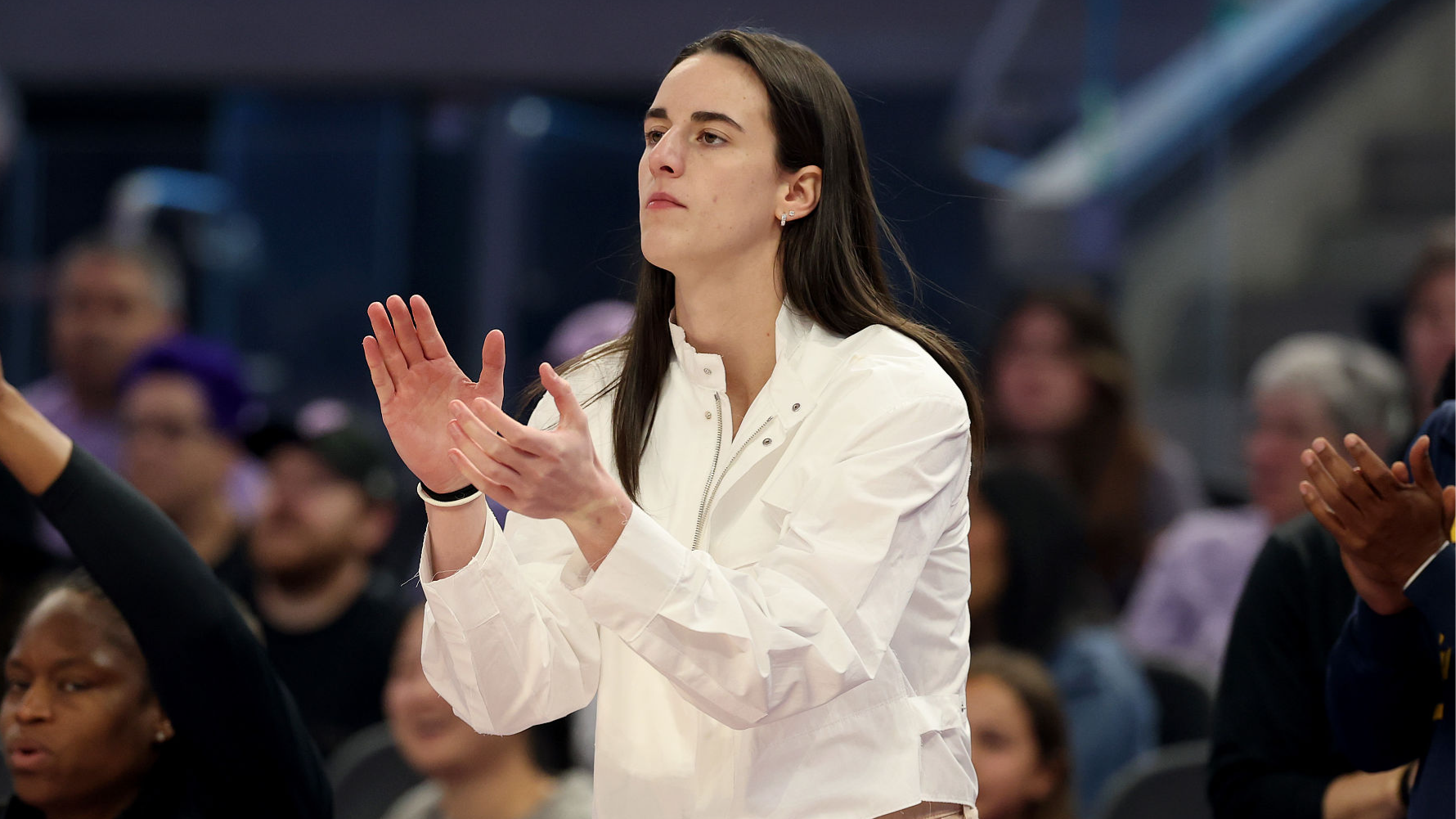 Clark Supporting Hoosiers in CFB Natty 👏