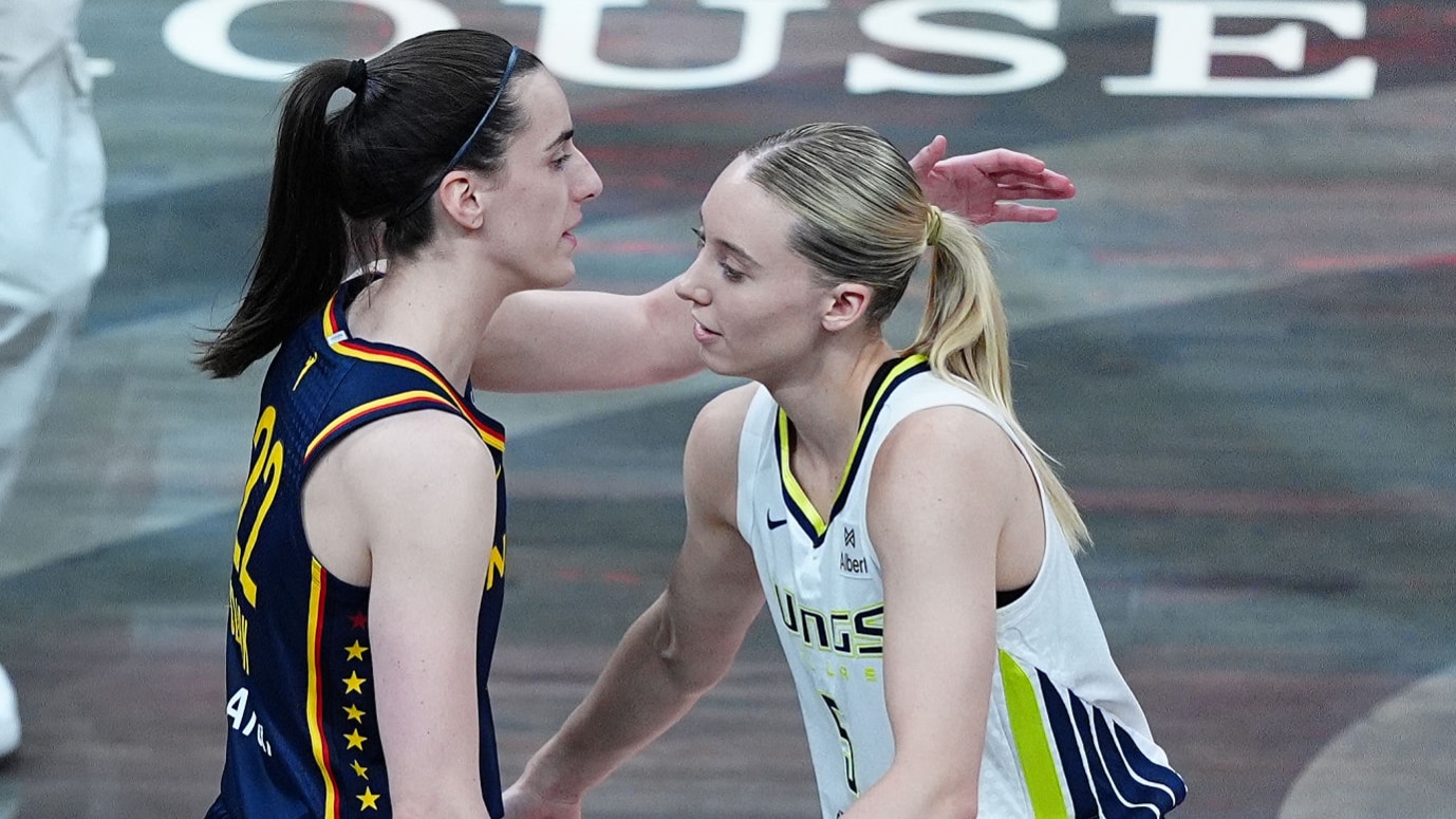 Paige Talks Clark Relationship 🤝