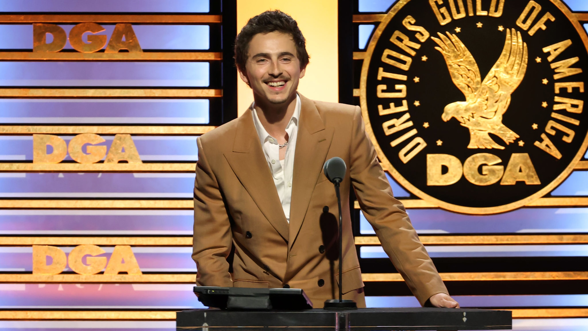 Chalamet Reps Childhood Club 🇫🇷