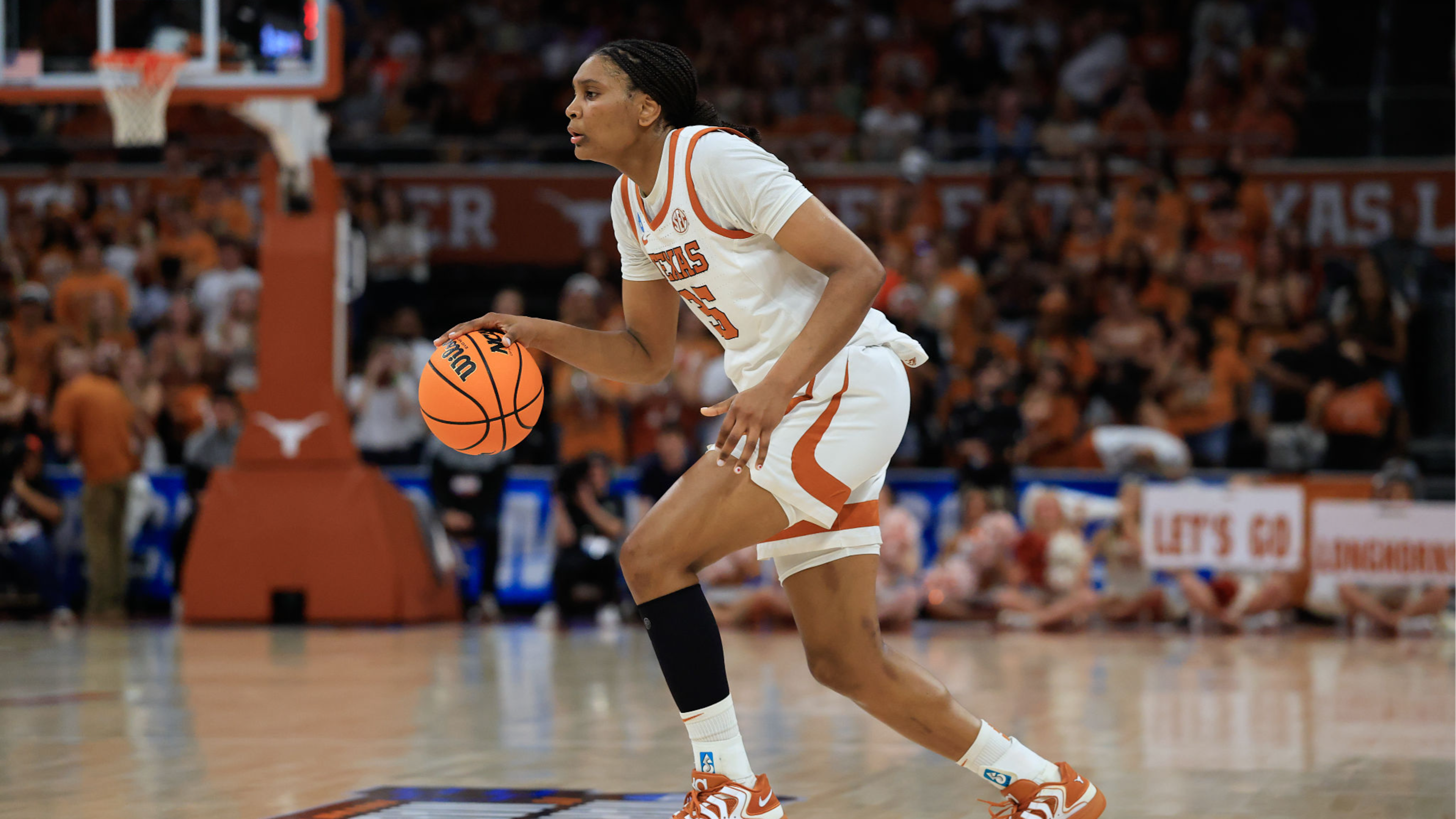 Women's Elite Eight Day 2 Odds
