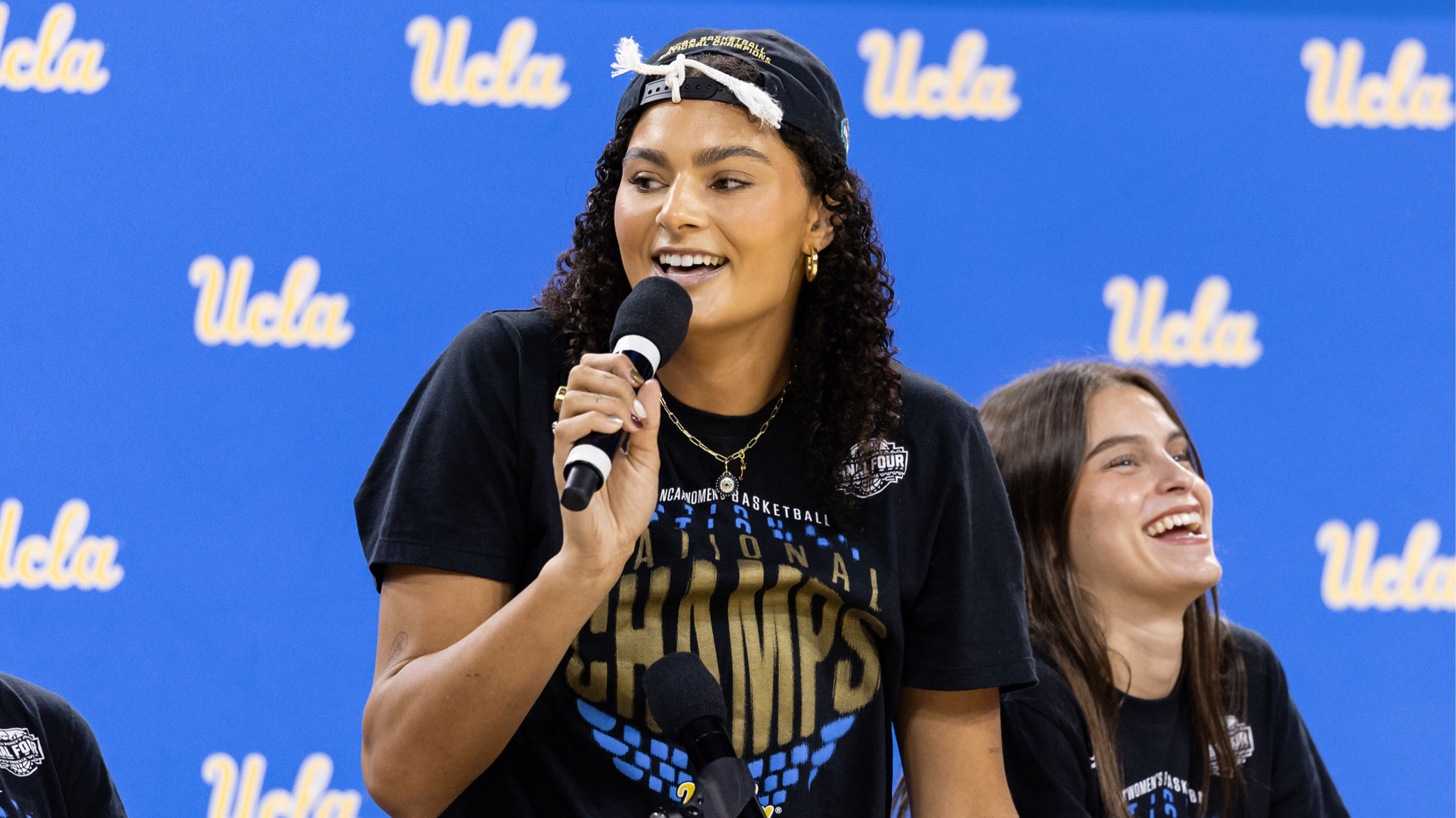 Reese Welcomes Betts to Reebok 🤝