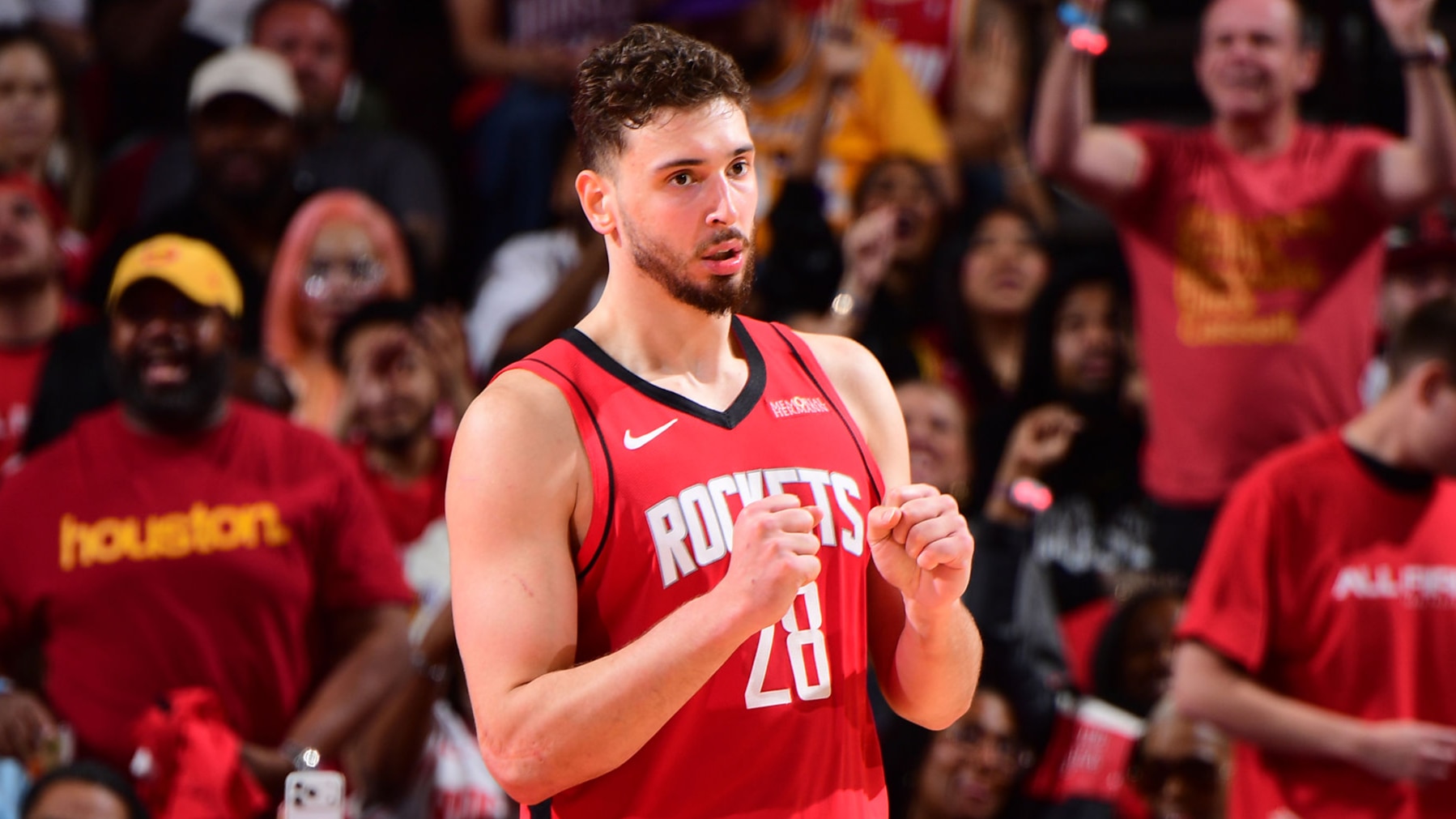 Rockets Center Sends Message to Lakers