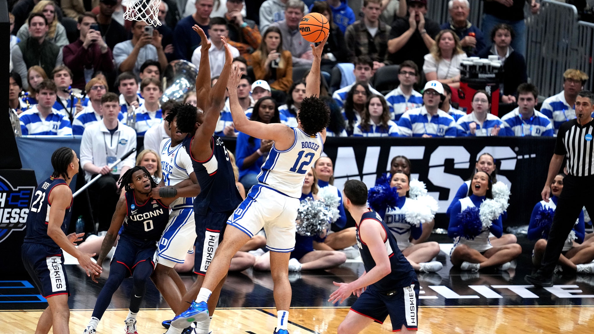 COLLEGE BASKETBALL: JAN 04 UConn at Providence