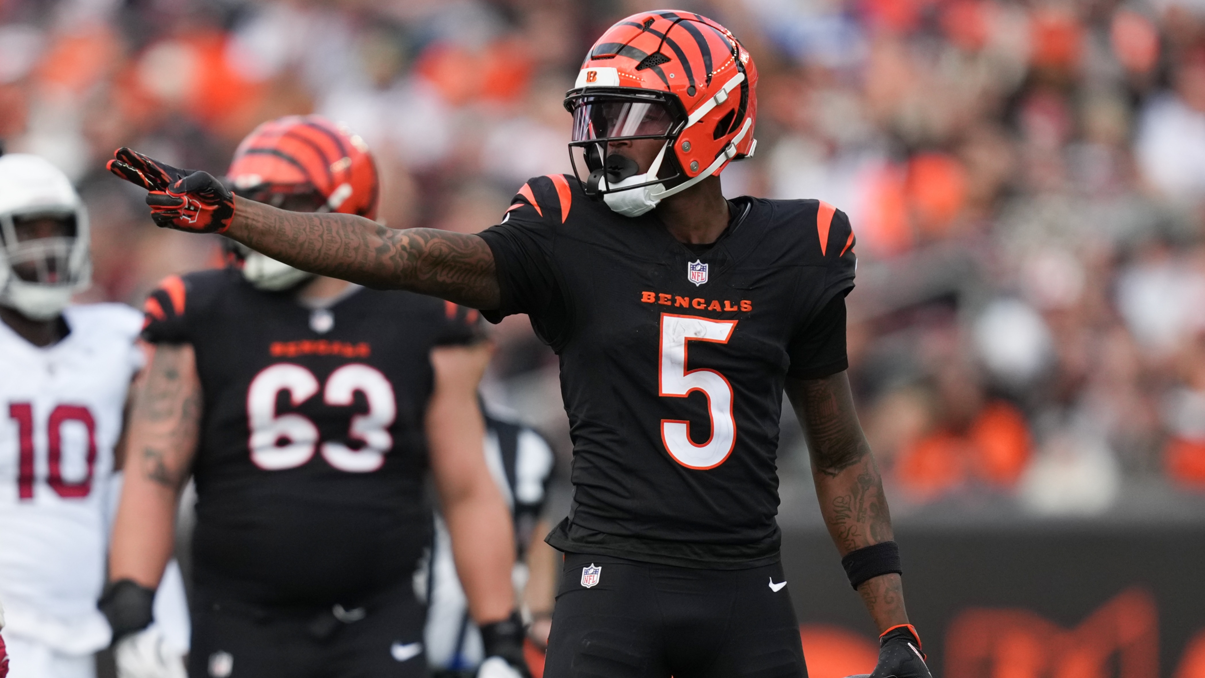Buy or Sell NFL Contenders & Pretenders 🧐