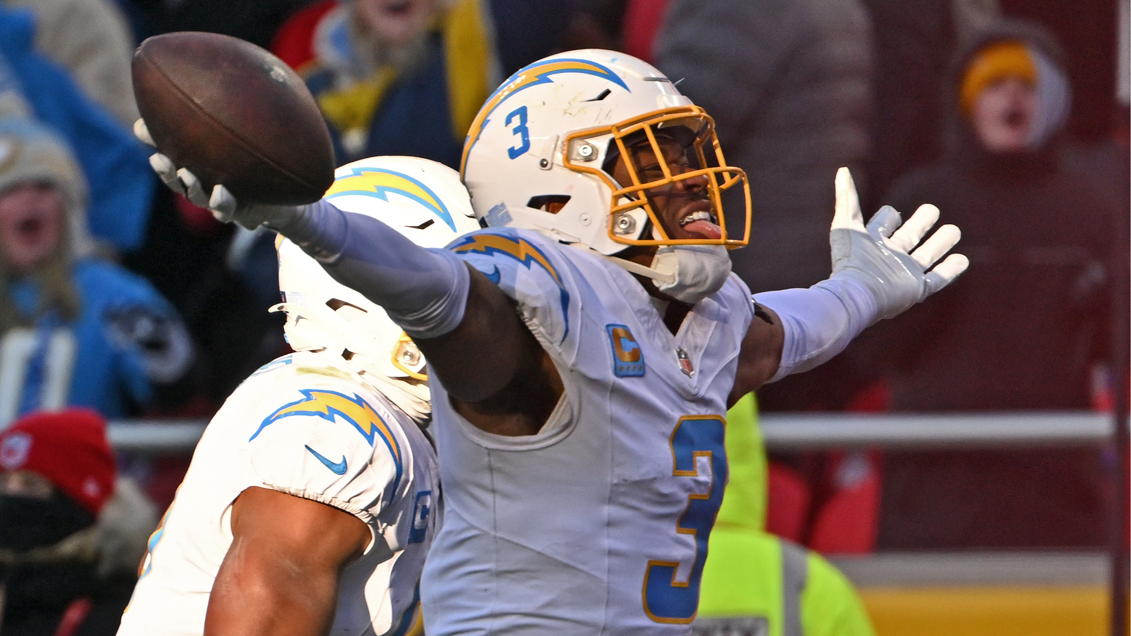 Chargers Packers Football