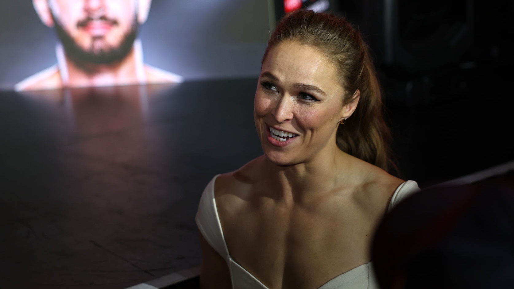 MMA-US-ROUSEY-CARANO-NETFLIX-WOMEN
