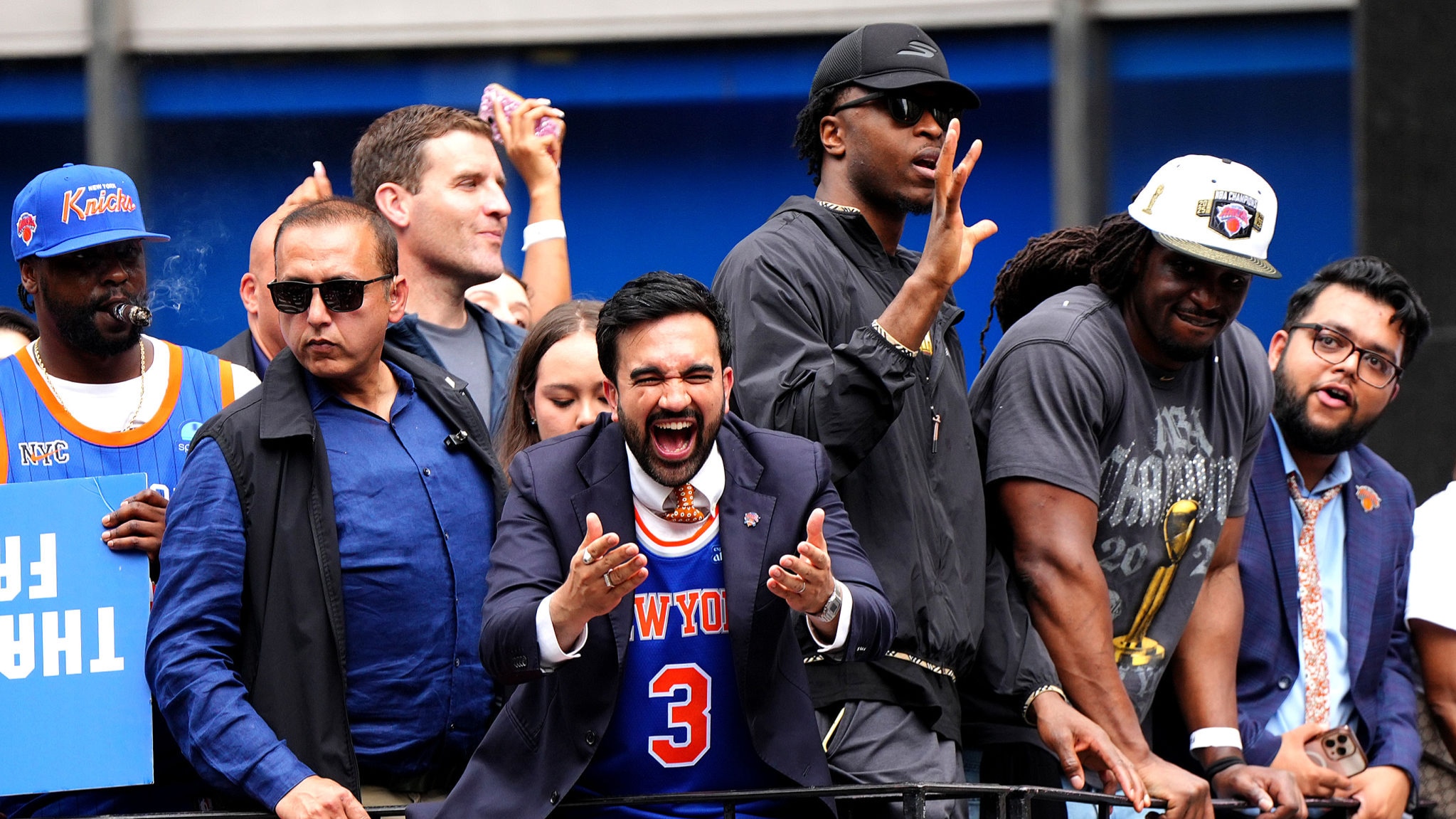 Live: Knicks Championship Parade 🏆