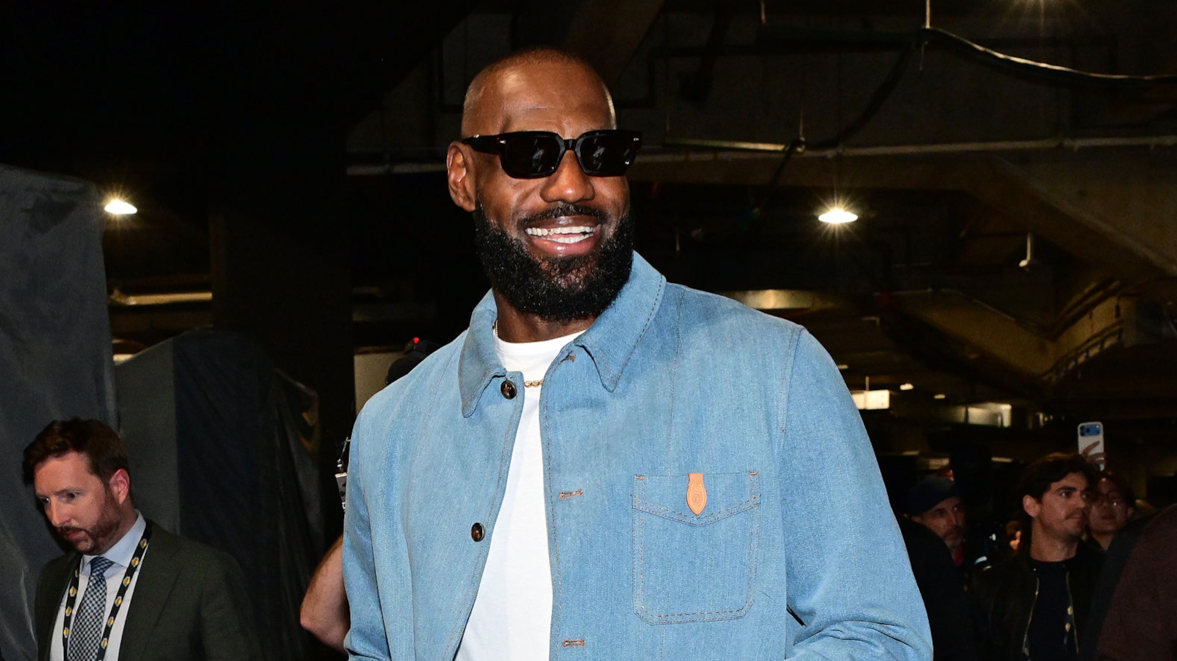 Report: LeBron Race Down to 2 Teams Report: LeBron Race Down to 2 Teams