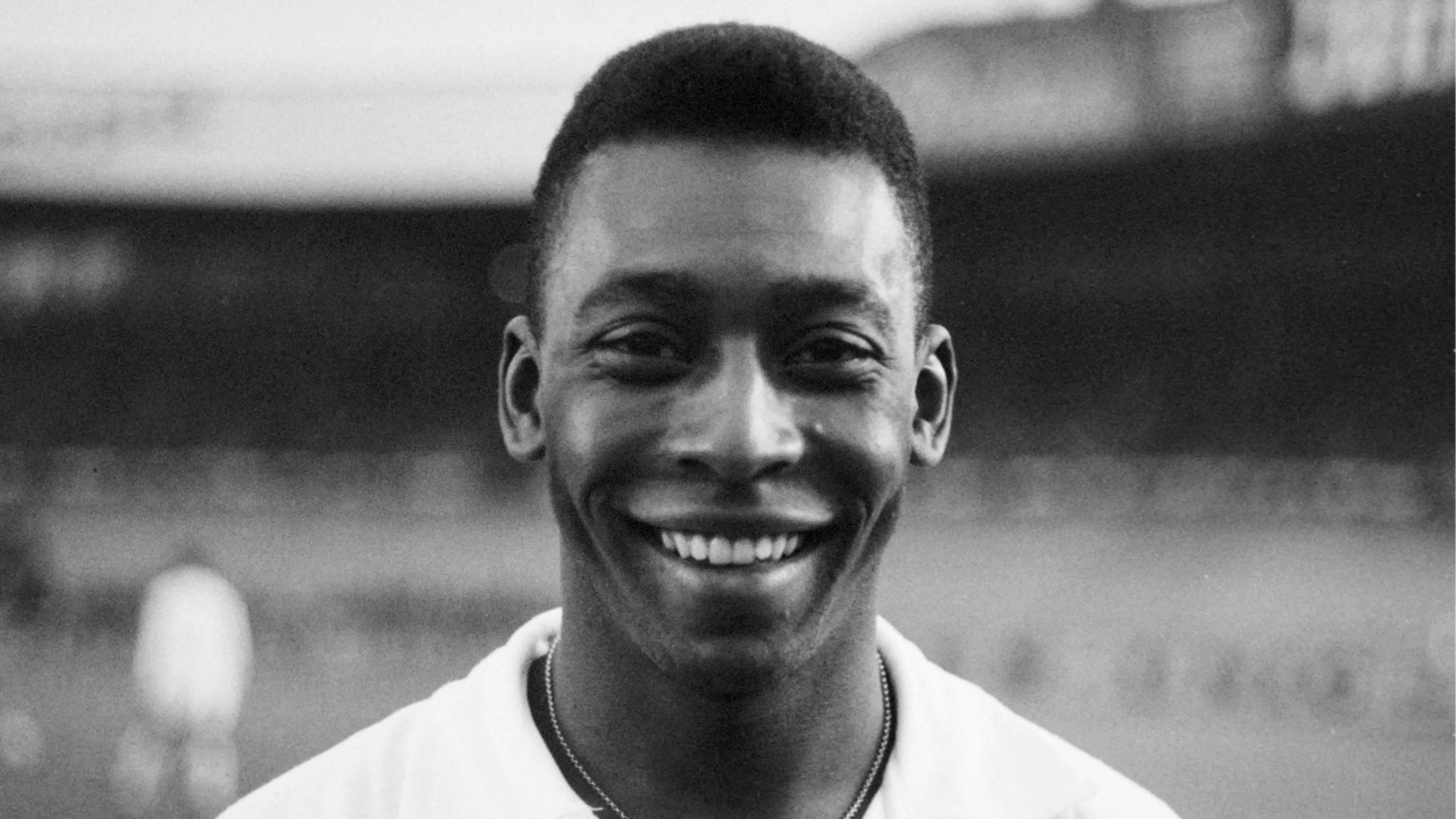 Pele Plays