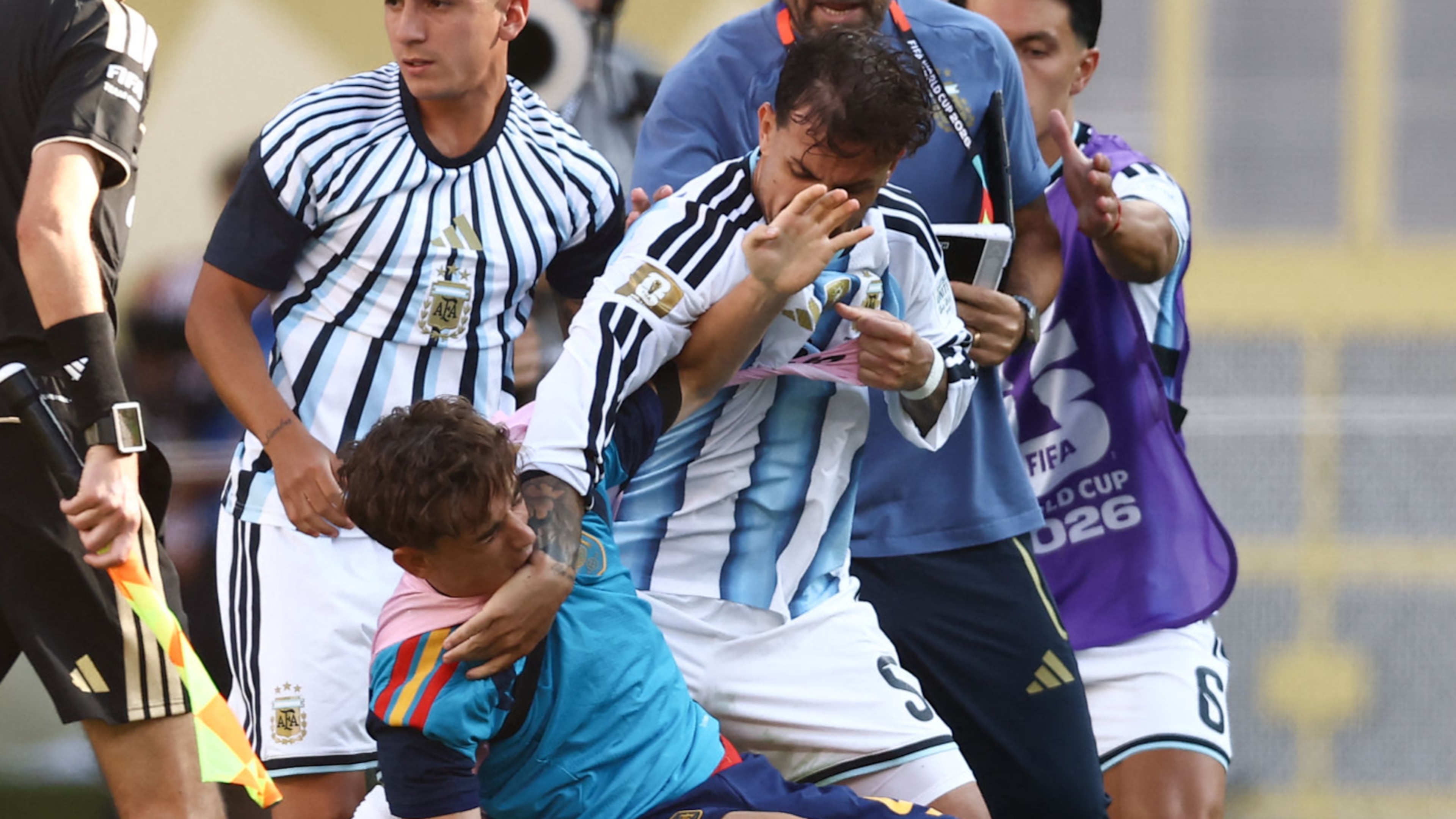Spain-Argentina Fight 😳 Spain-Argentina Fight 😳