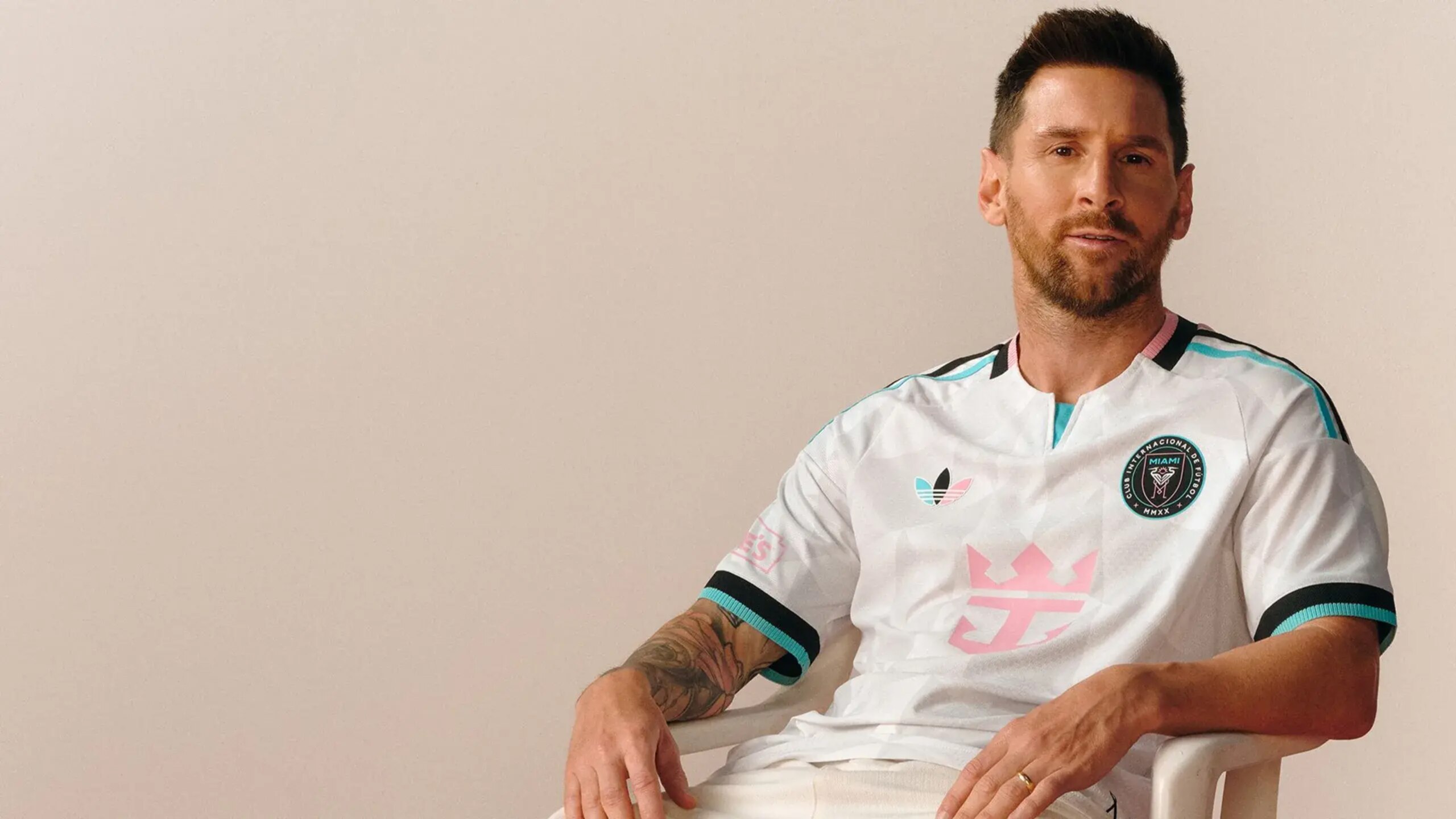 Miami's Clean 3rd Kit 🩷🩵