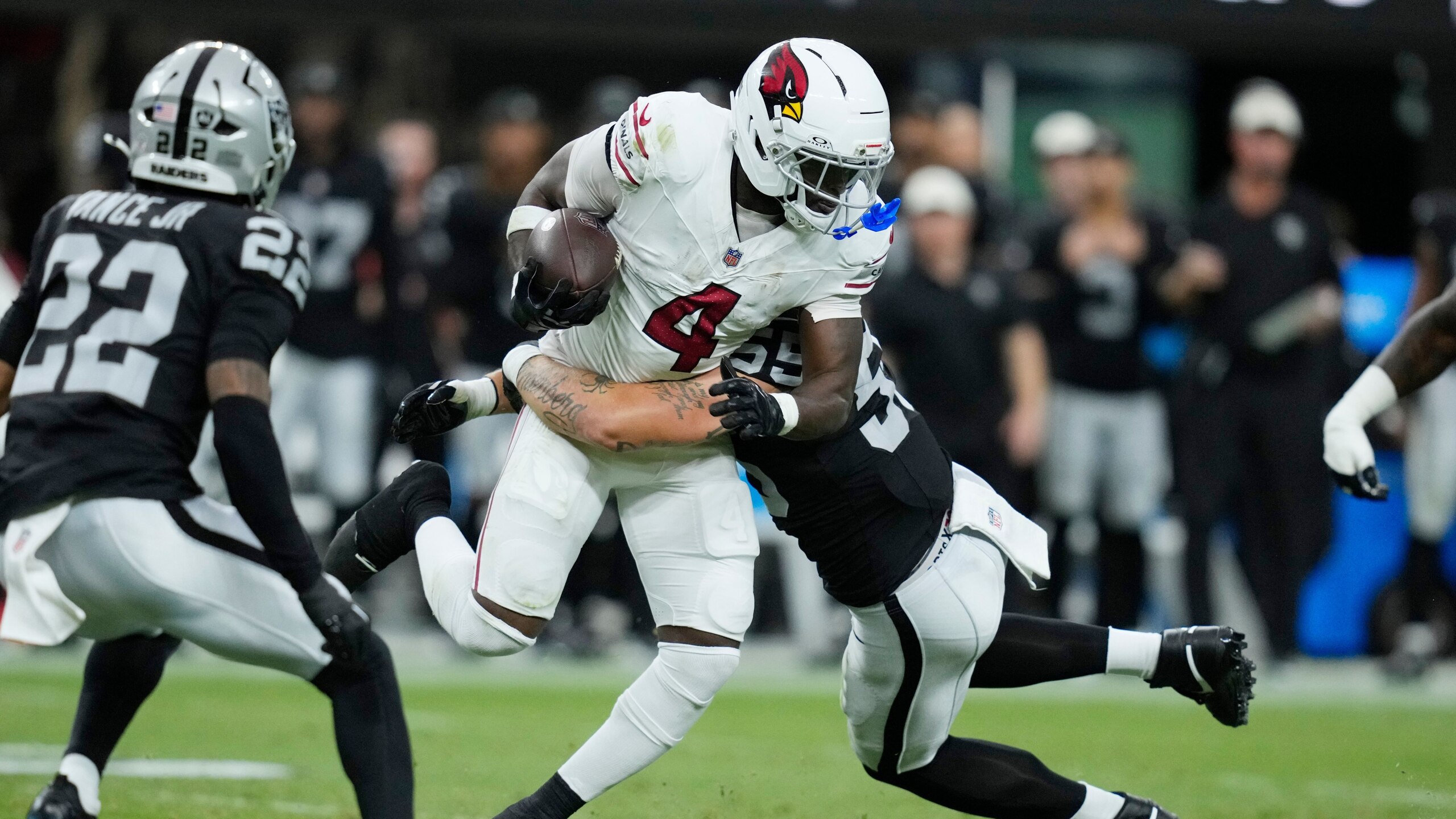 Preseason Week 1: Nasty Jeremiyah Love Hurdle 🪜