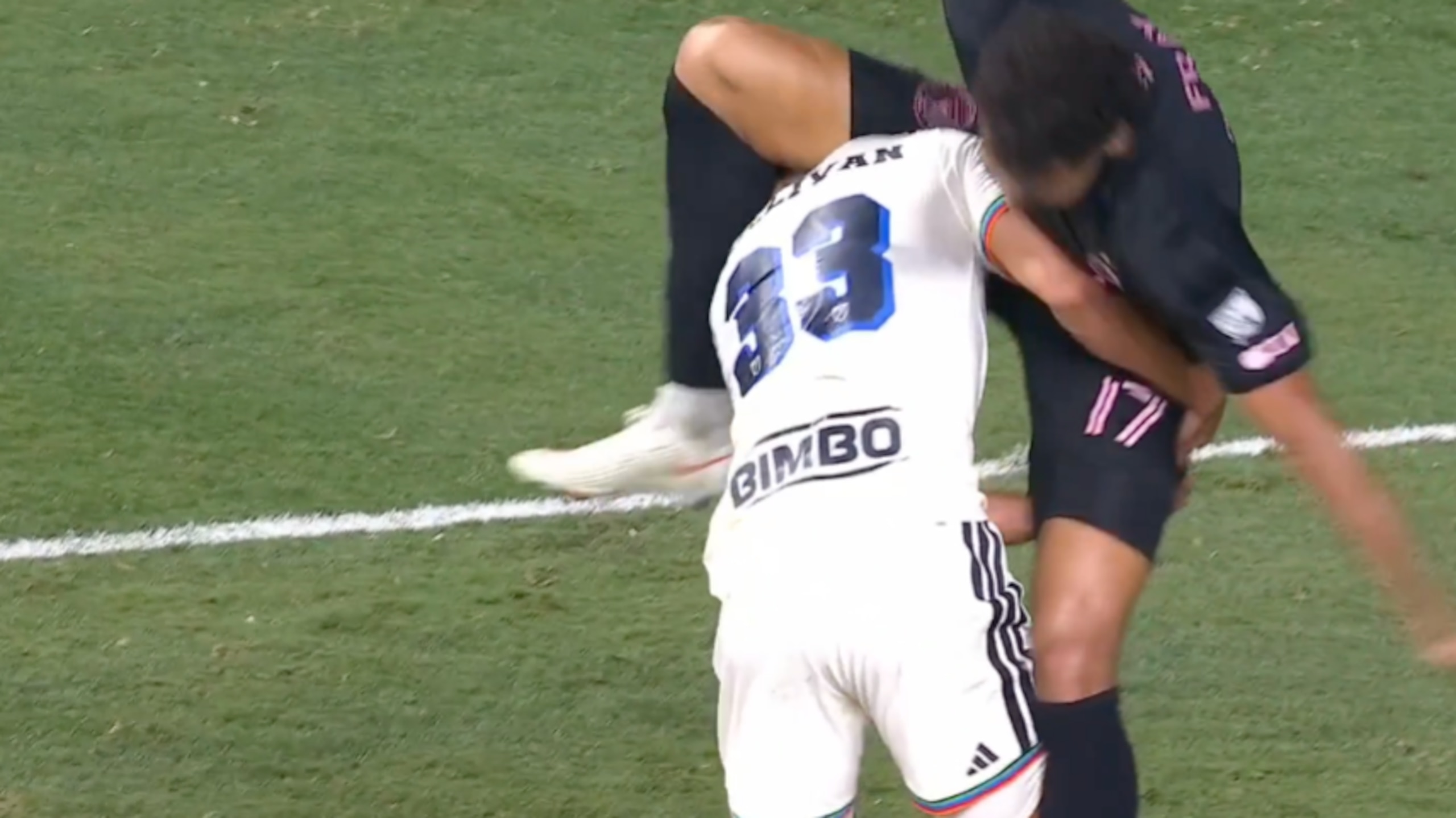 Scuffle to End MLS Match 😡 Scuffle to End MLS Match 😡