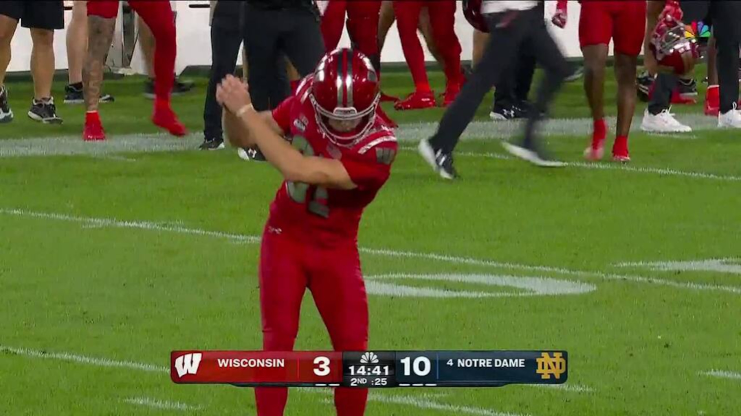 NCAA FOOTBALL: NOV 12 Illinois at Wisconsin