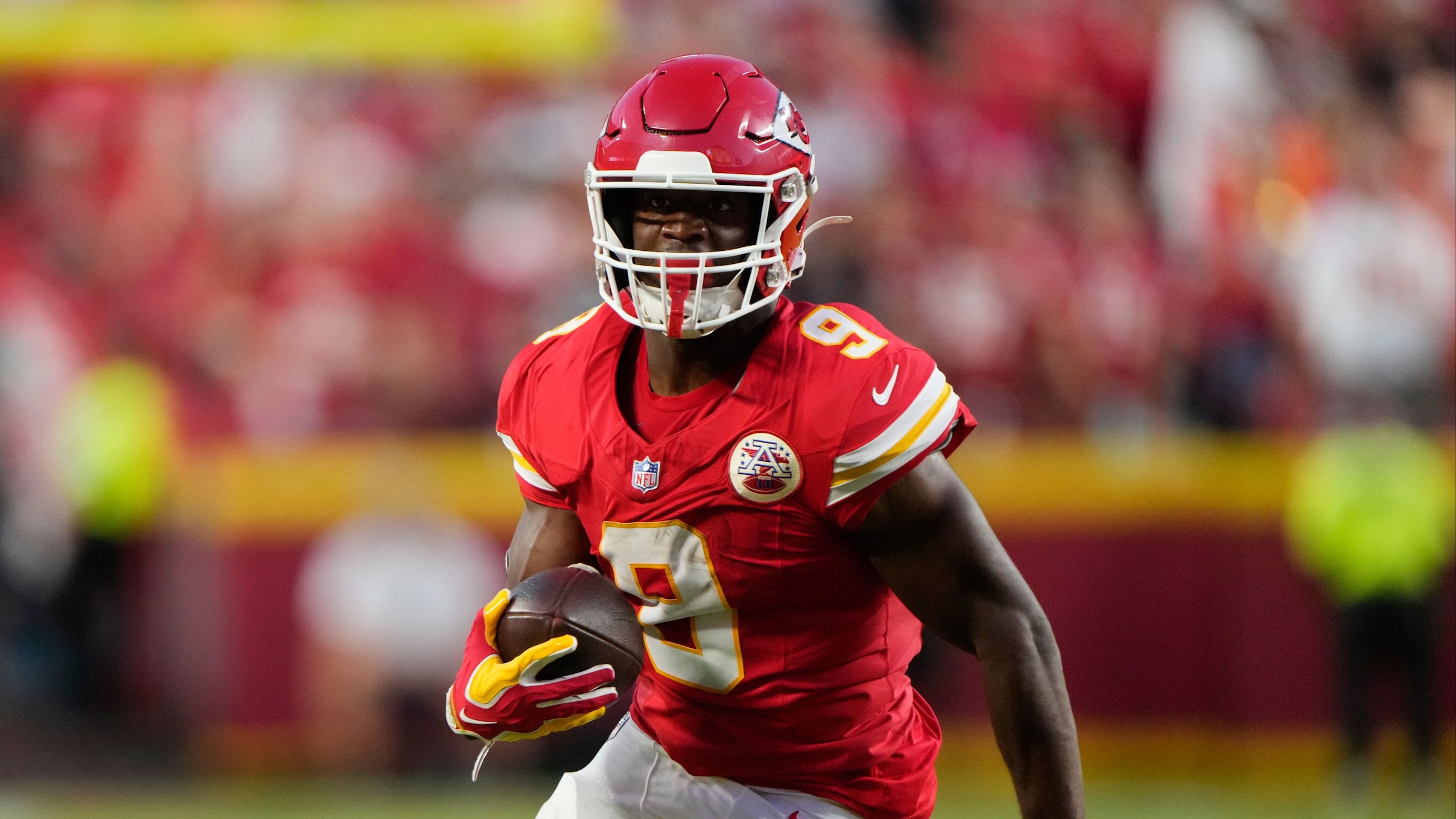 Kenneth Walker III goes off in Chiefs debut