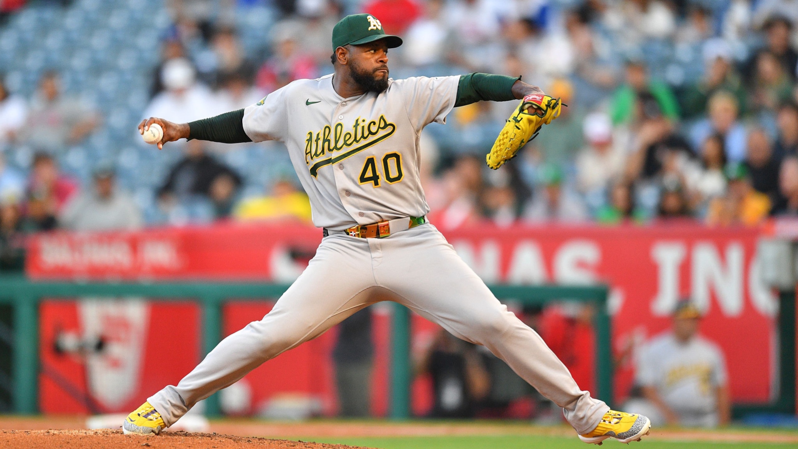 Each Team's Biggest Roster Hole to Fix in Offseason ⚾