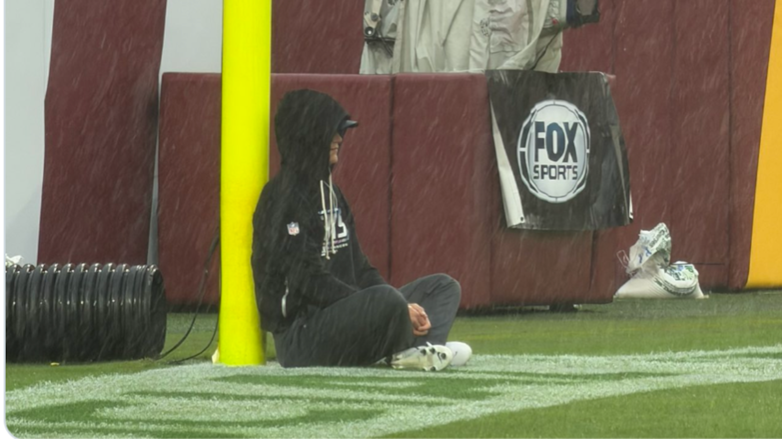 J.J. McCarthy Sits in Rain 🌧️